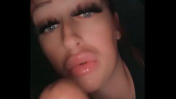 Play White girl sucks bbc