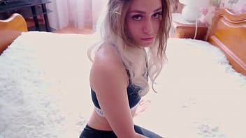 Play Come on, fuck me right now! Husband doesn't know