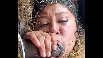 Play Thick Latina giving car head before squirting on bbc ending in creampie