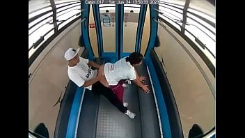 Play Viral video sex in subway cable