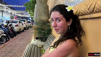 Play Public Pickup - Foot massage ends in hot sex