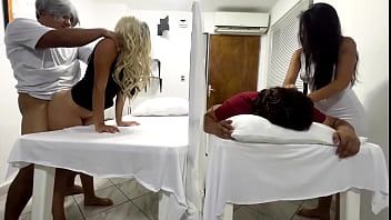 Play Couples Massage Ends in Wife Being Fucked next to her Husband by the Perverted Doctor NTR JAV