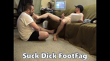 Play Suck Dick Foot Fag Big cock in horny homo throat