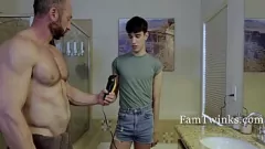 Play Muscled Stepdad Teaches Stepson How to Please a Dick