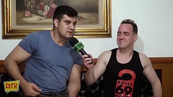 Play #Suite69 - Pornstar Yuri Gaúcho fala sobre os bastidores dos shows de sexo ao vivo - Parte 2 - Twitter PapoMix @TVPapoMix