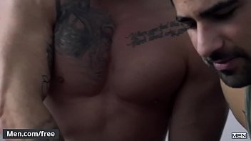 Play (Ryan Bones, William Seed, Joey Mentana) - Switcheroo - Trailer preview - Men.com