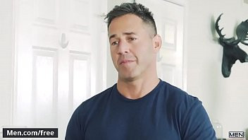 Play (Will Braun) Cant Resist (Dean Phoenix) Big Cock - Men.com