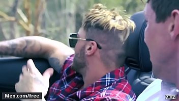 Play Desert outdoor fuck with hunks (Pierce Paris, William Seed) - Men.com