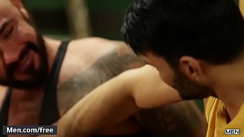 Play Buff hunks (Jessy Ares, Jean Franko) sucking fucking - Men.com