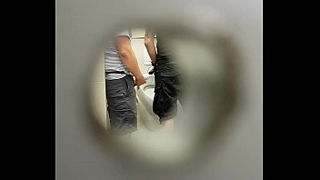 Play Cruising dad and son toilet