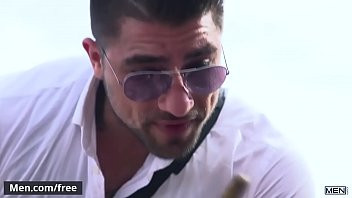Play (Pierce Paris,Ryan Bones) Suck Each Dick Outdoor - MEN.COM