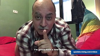 Play Daddy Chris Barebacking a Faggot