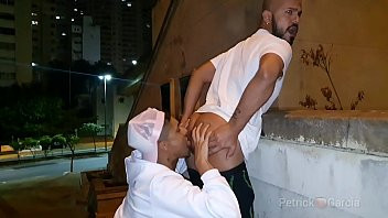 Play Amigos fazem sexo na rua e em locais público