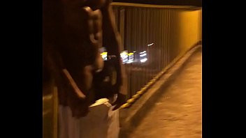 Play Totalmente pelado no meio da rua (Full Video > Onlyfans.com/LucasScudellari e Xvideos Red)