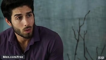 Play Three Hunks Get Fucked Hard Together After They Just Met - Men.com
