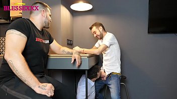 Play How to pass Italian classes - Magic Javi & Marcus Rush & Bony Babyron