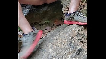 Play Outdoor cumshot
