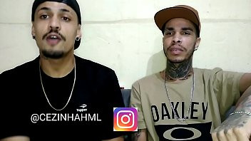 Play BEIJEI MEU AMIGO ELE FICOU DE PAU DURO E APROVEITEI PRA...