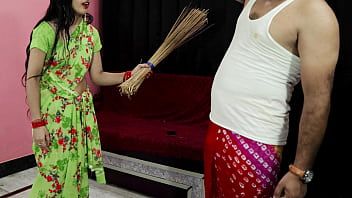 Play झाड़ू से पिटाई की पति की उसके बाद भांजे से चुदी &vert; साफ़ हिन्दी आवाज मे &vert;