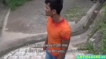 Play Amateur latino picked up on a street and made an offer