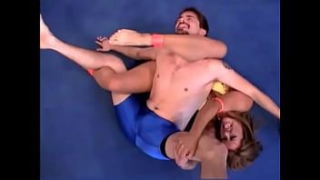 Play Raquel vs. Steel